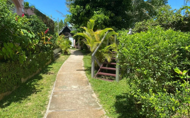 Firefly Beach Cottages and Suites
