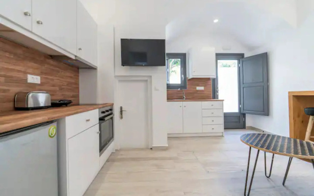 Nostos Apartments