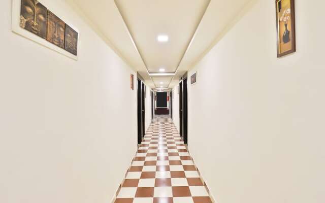 OYO 11072 Hotel Kajri Residency