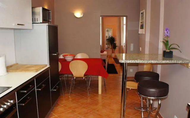 2-Room Apartment Emdener Strasse