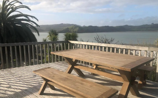 Tawatahi Cottage
