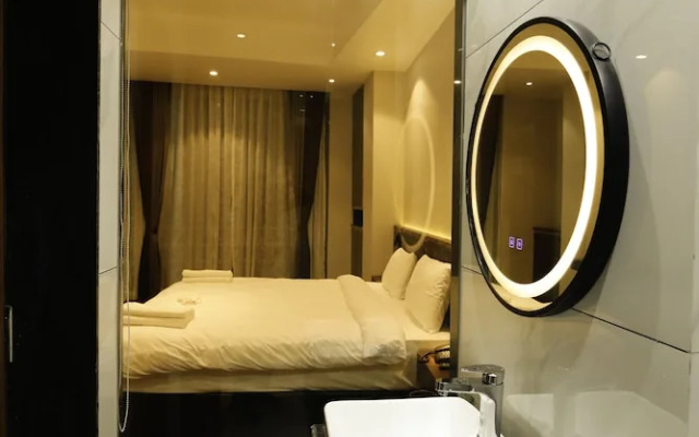 Lakhey Hotel
