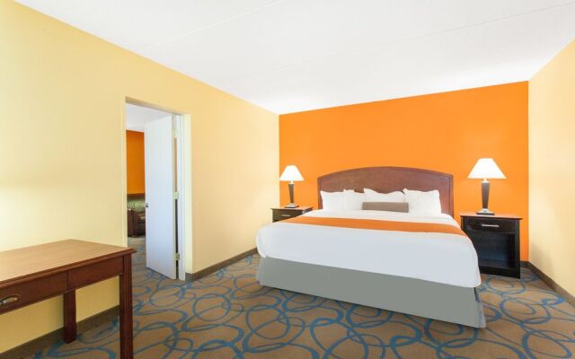 Howard Johnson Inn Suffern