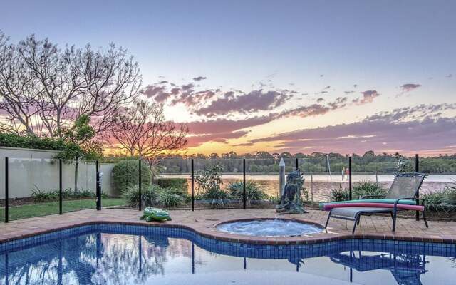 Opulence At The Cove
