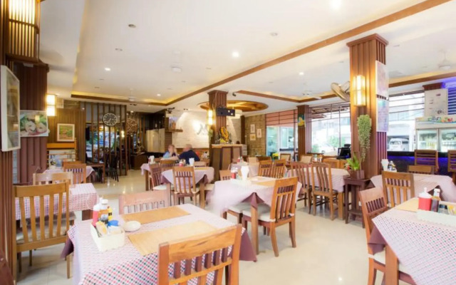 Pipikuku Hotel & Restaurant