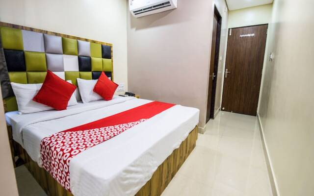 OYO 14432 Jeelan Palace