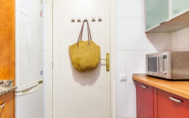 Ab Enric Granados Apartment