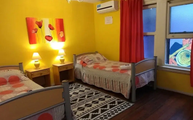 Hostel Estoril 3