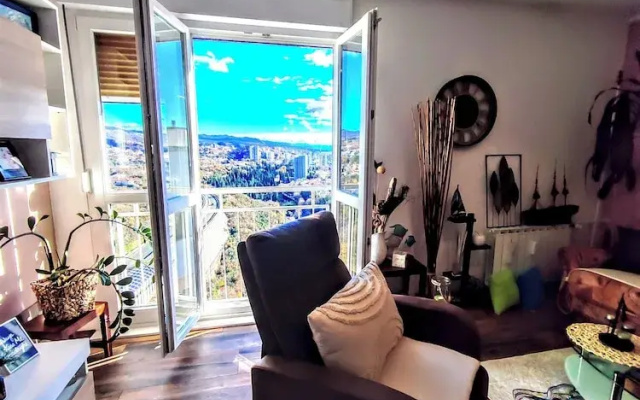 Cozy Seaside Retreat in Rijeka