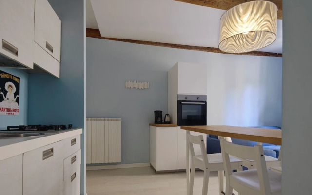 Blue Charm Florentine Apt by Oteego