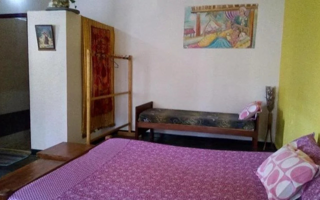 Nila Home Stay cv
