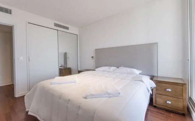 Private 5 Star 1 Bedroom Apartment on SkyTower