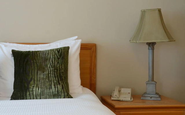 Rosellen Suites At Stanley Park