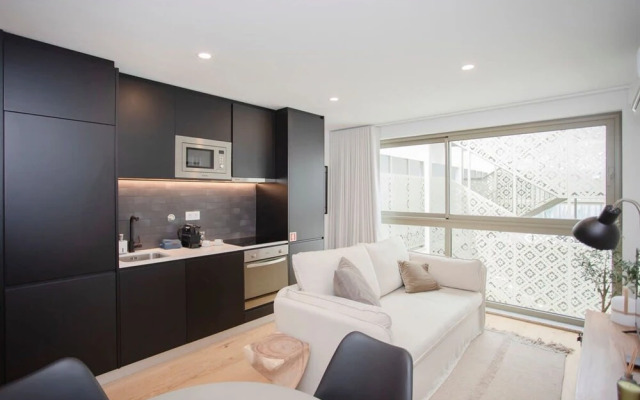 NAX Apartment E by Liiiving