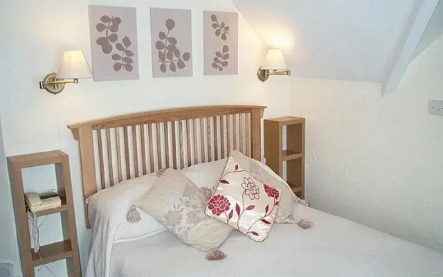 Eaton Court Guest House