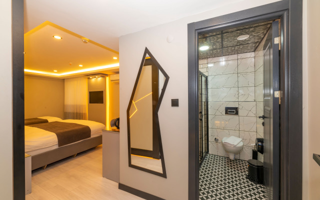 White Corner Hotel