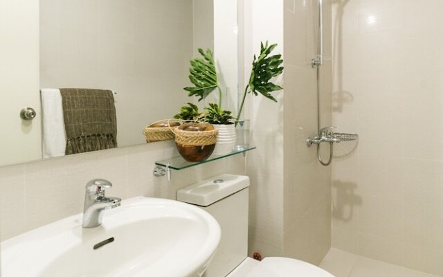 Azure Urban Resort by Adam's Crib