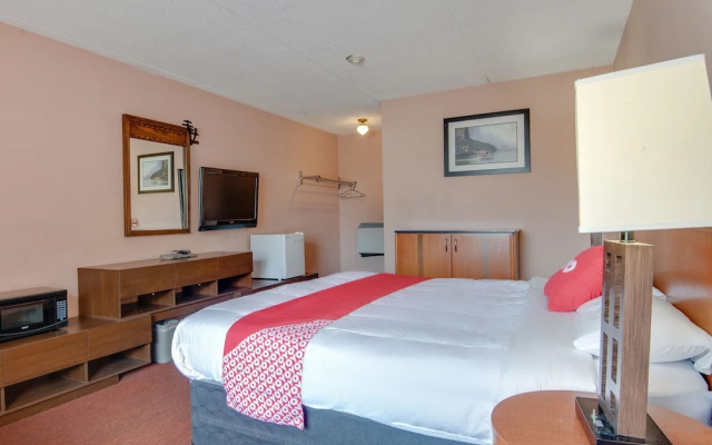 Falls Inn Near Casino Niagara By OYO