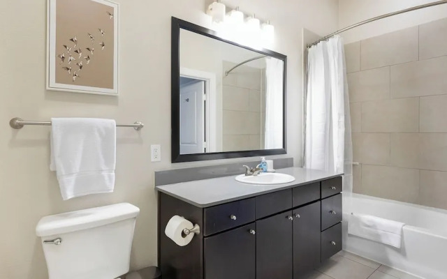 Landing Dallas Old East