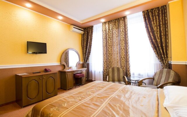 Tiso Hotel