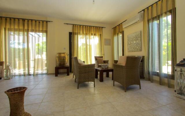 Theos Club Villas 3
