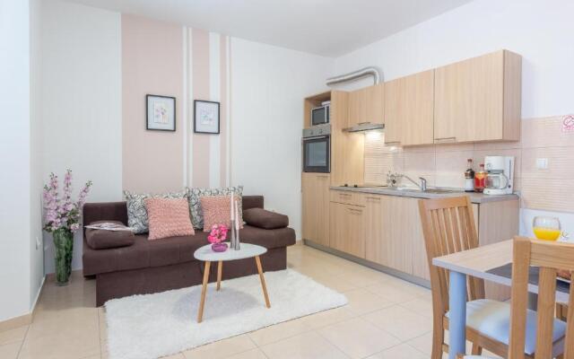 Fora Apartments