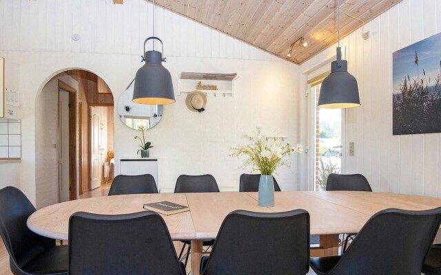 10 Person Holiday Home in Juelsminde-by Traum