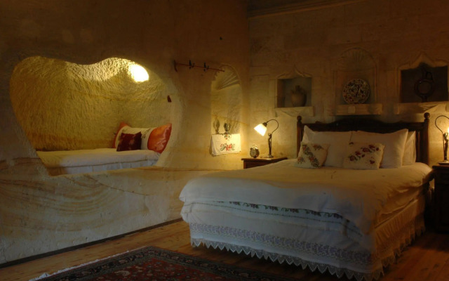Elkep Evi Cave Hotel
