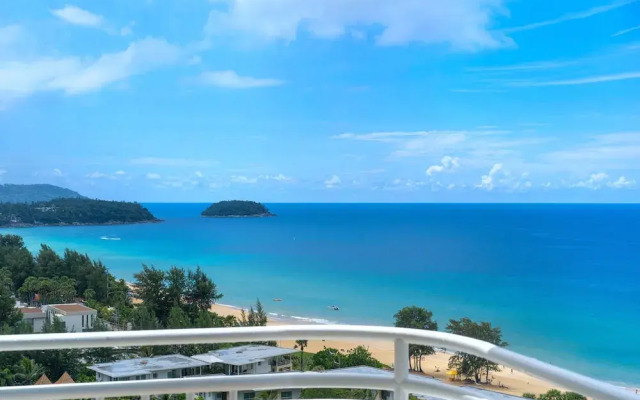 Sea View Chic Design 2BR Karon Condo 16C