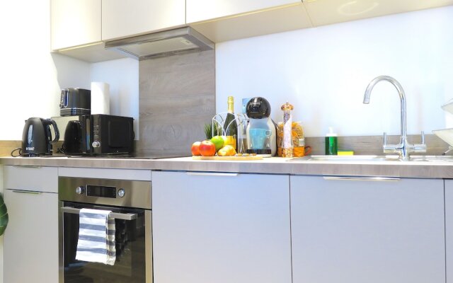 Tudors eSuite Grand Central Aparthotel
