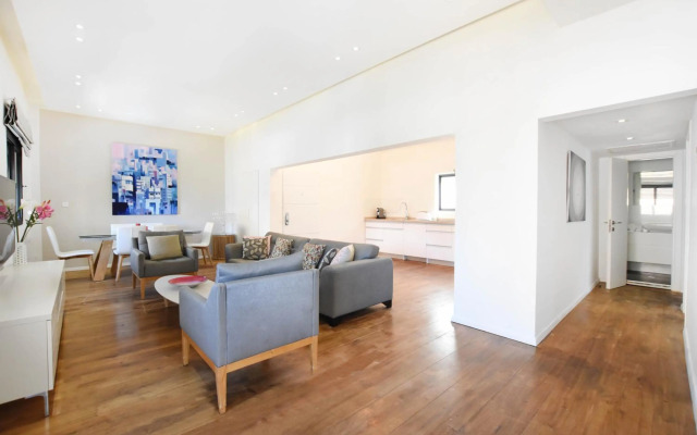 Serene 2BR in Dizengoff Square by HolyGuest