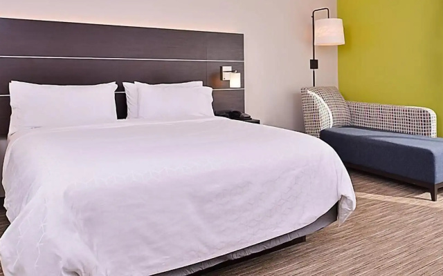Holiday Inn Express & Suites Brighton by IHG