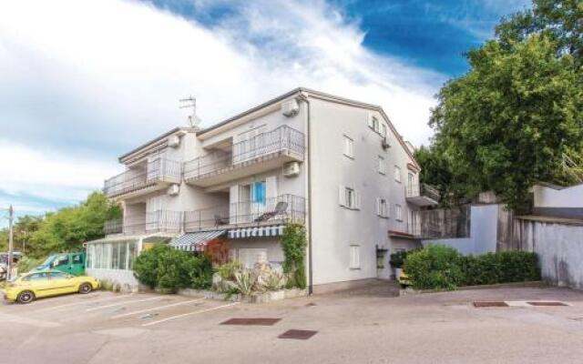 One-Bedroom Apartment in Dramalj X