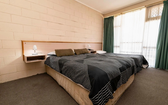 The Prince Mark Motor Inn