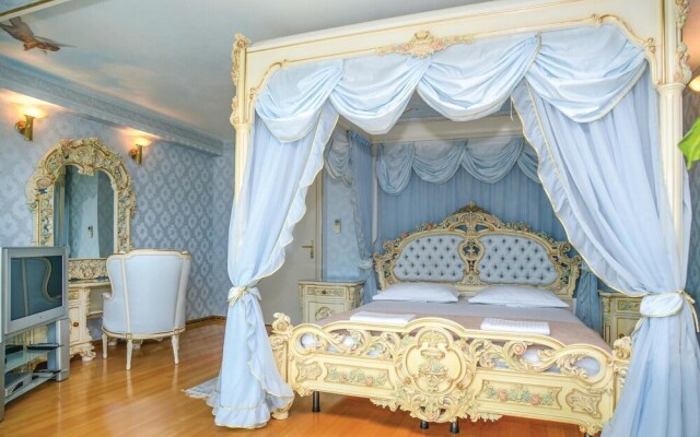 Stunning Home in Makarska with Hot Tub, Sauna & 9 Bedrooms