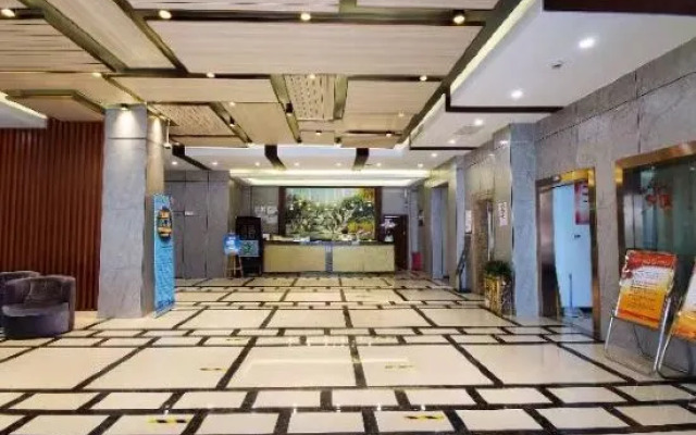 Mingzhu Lake Swan Garden Resort