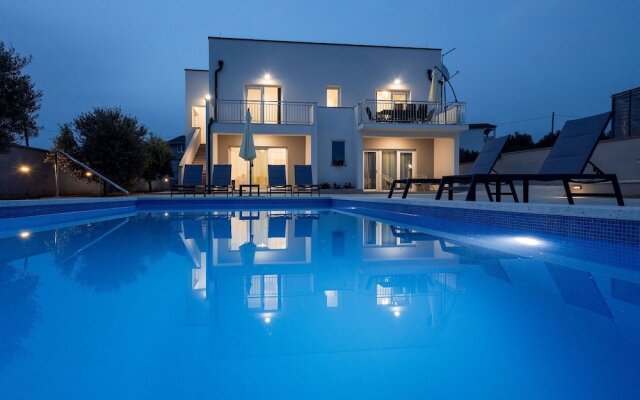 Holiday Home Milutin 1