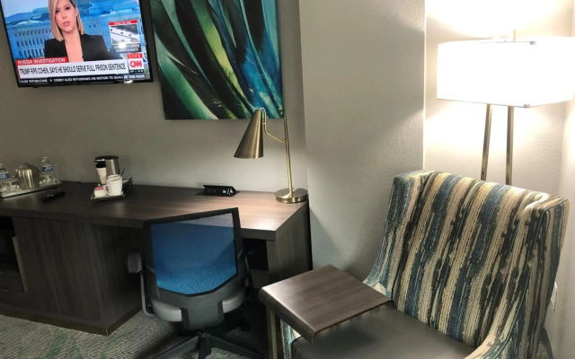 Radisson Hotel McAllen Airport