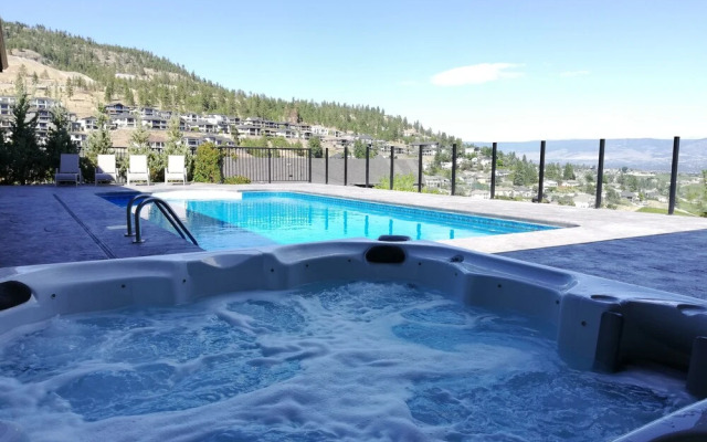 Mission Hill Lake View Villa