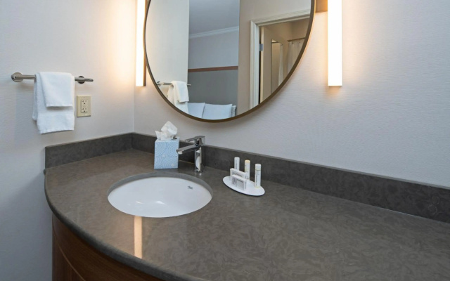 Fairfield by Marriott Inn & Suites Seattle Sea-Tac Airport