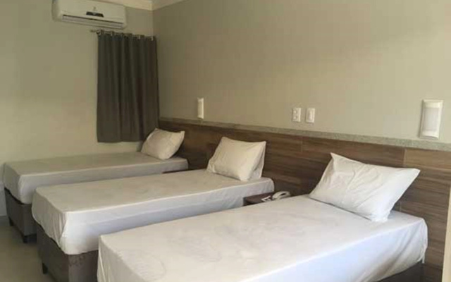 Tropical Mar Hotel