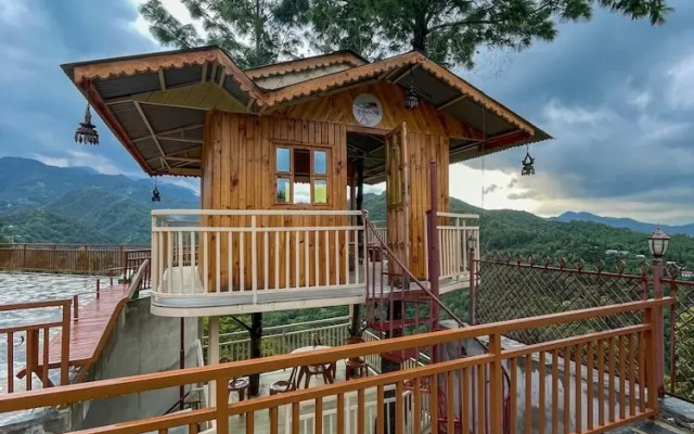 Thumki Resort