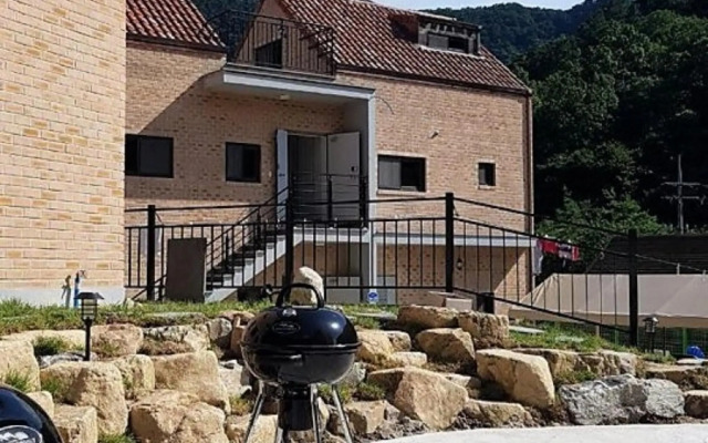 Wanju Madangi Sumokwon Pension