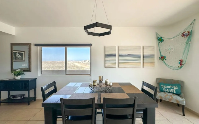 Relaxing Getaway 2BR Condo