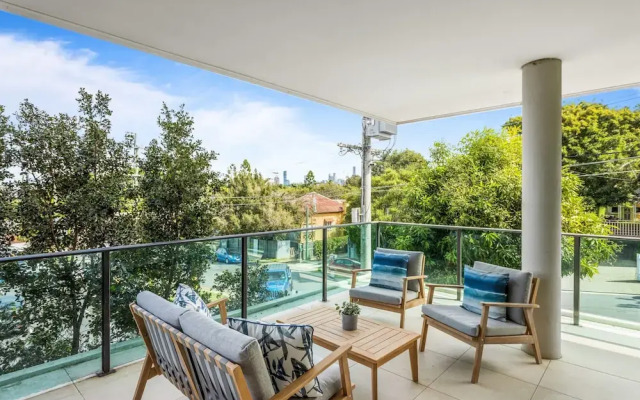 Spacious and Superb 3-bed Apartment