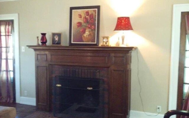 Evonne's Sharing House