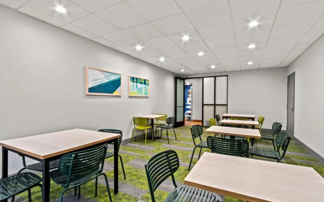 Best Western Legacy Inn & Suites