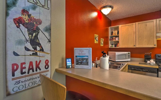 Main St Condo in Tannhauser With Balcony!