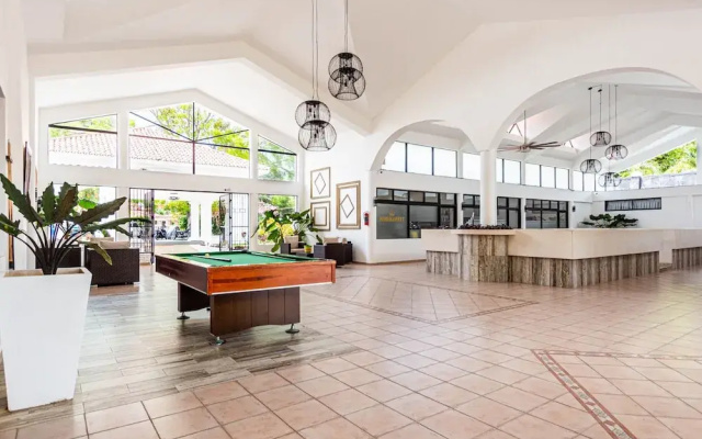 Monte Vista Apartments
