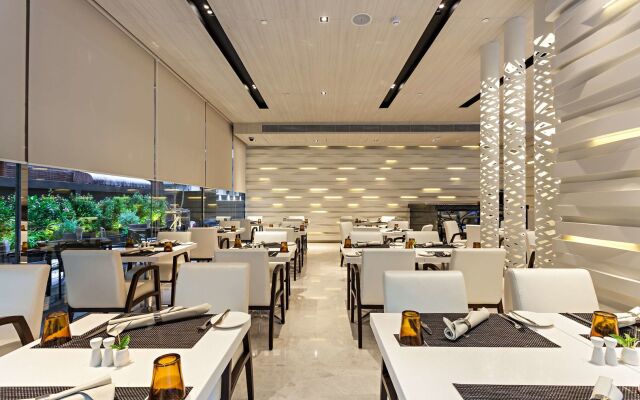 Hyatt Place Bangkok Sukhumvit 1
